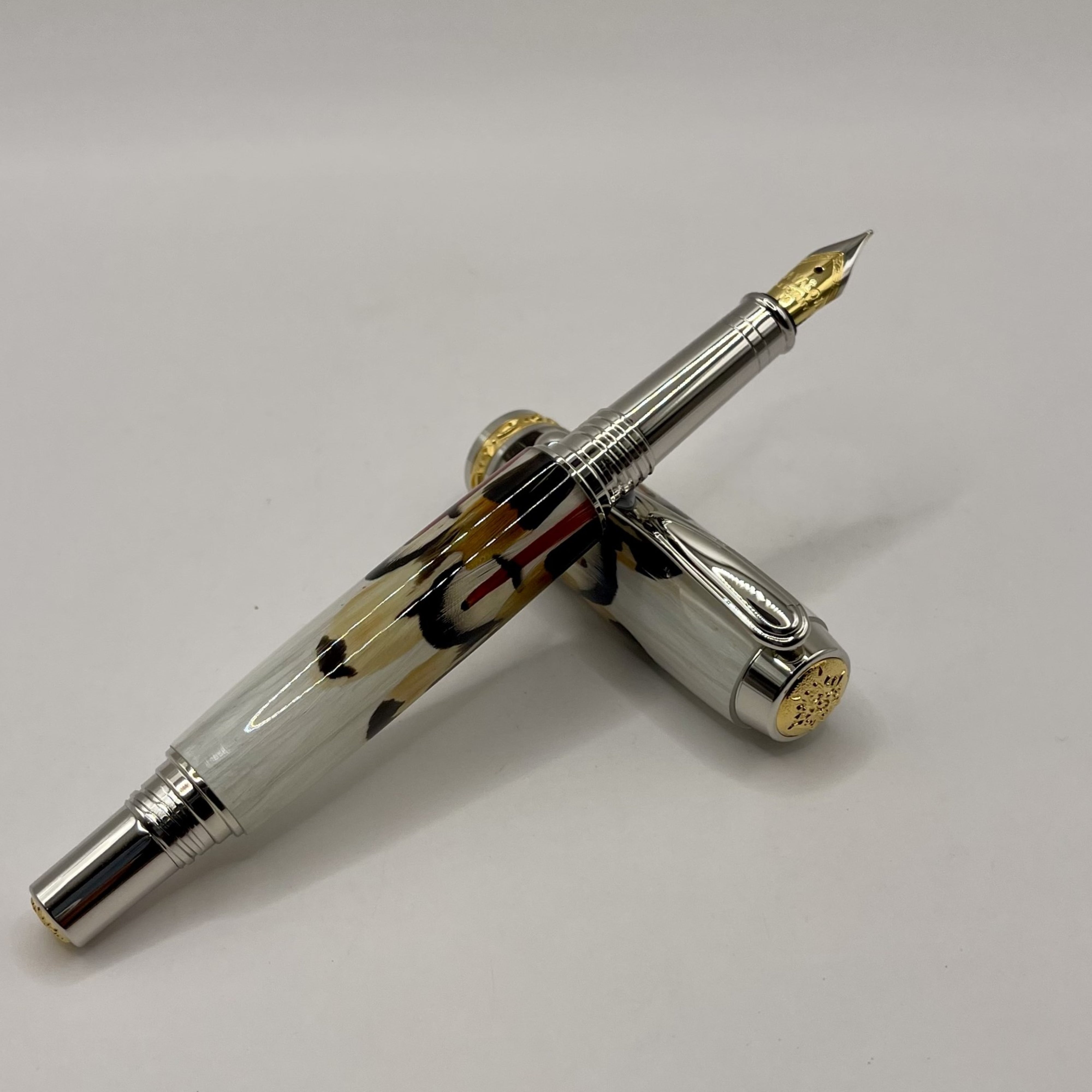 Limited Edition Jr Statesman II Fountain Fantastic Feathers Pens