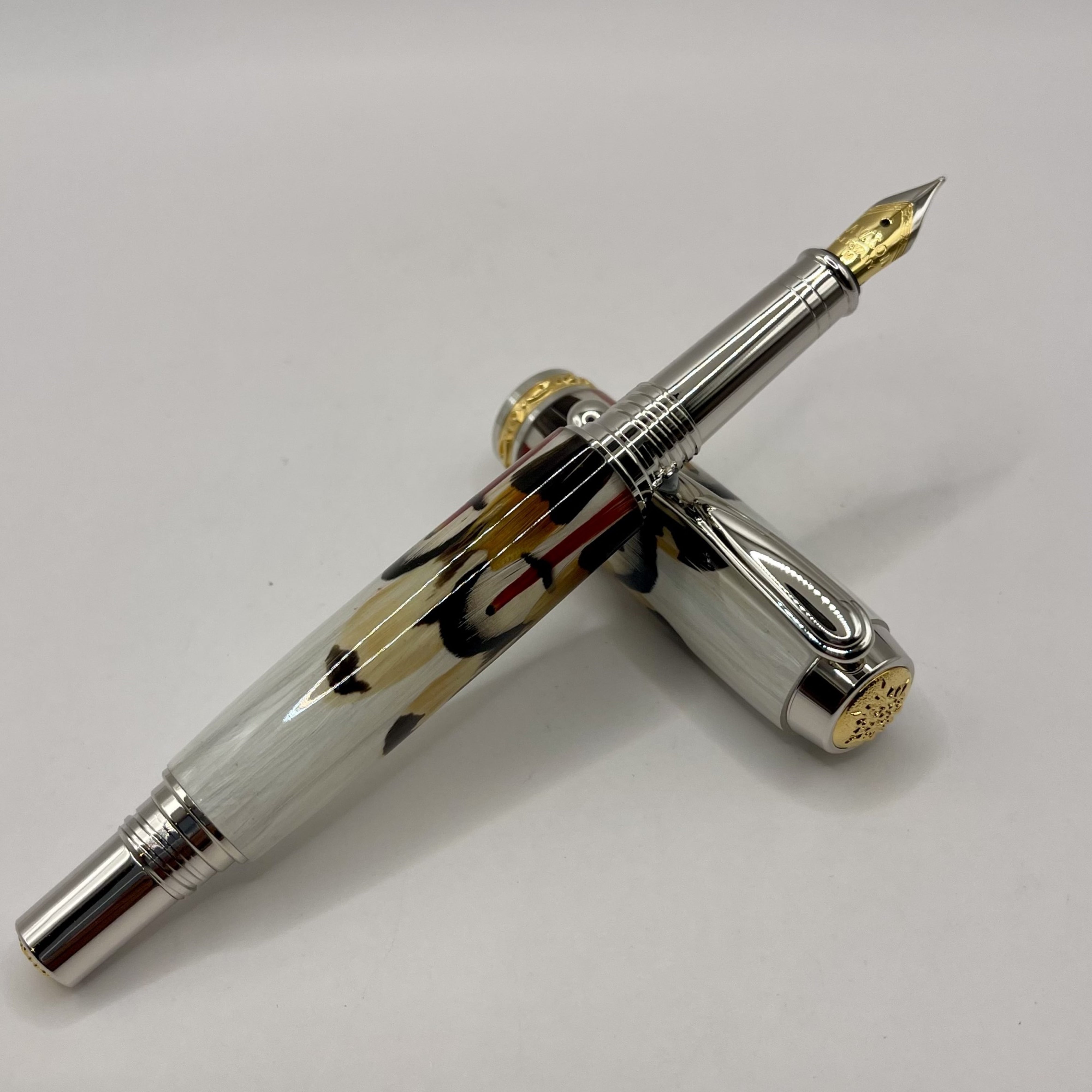Limited Edition Jr Statesman II Fountain Fantastic Feathers Pens