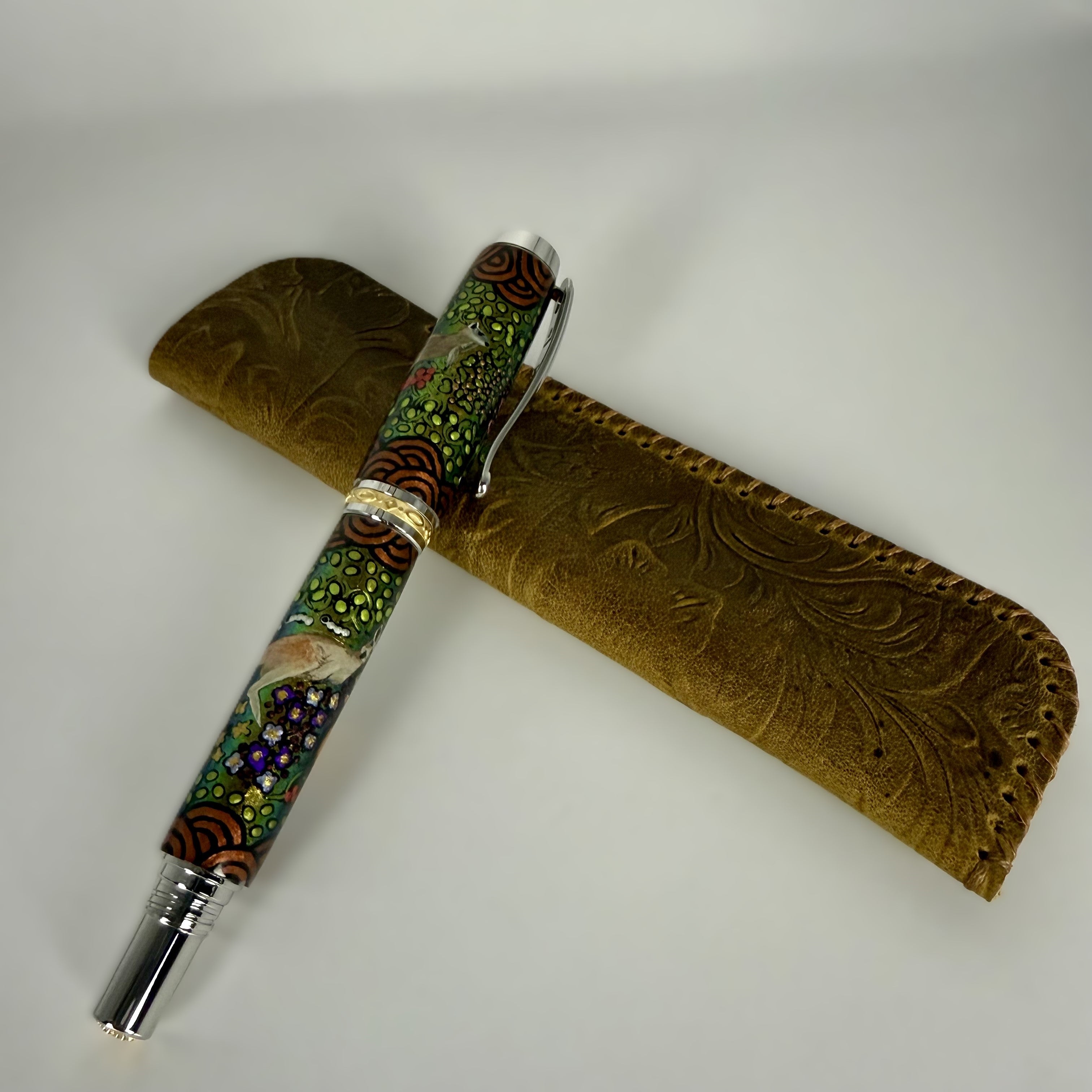 Jr Statesman II Postable Fountain Pen with Hand painted Aboriginal Art