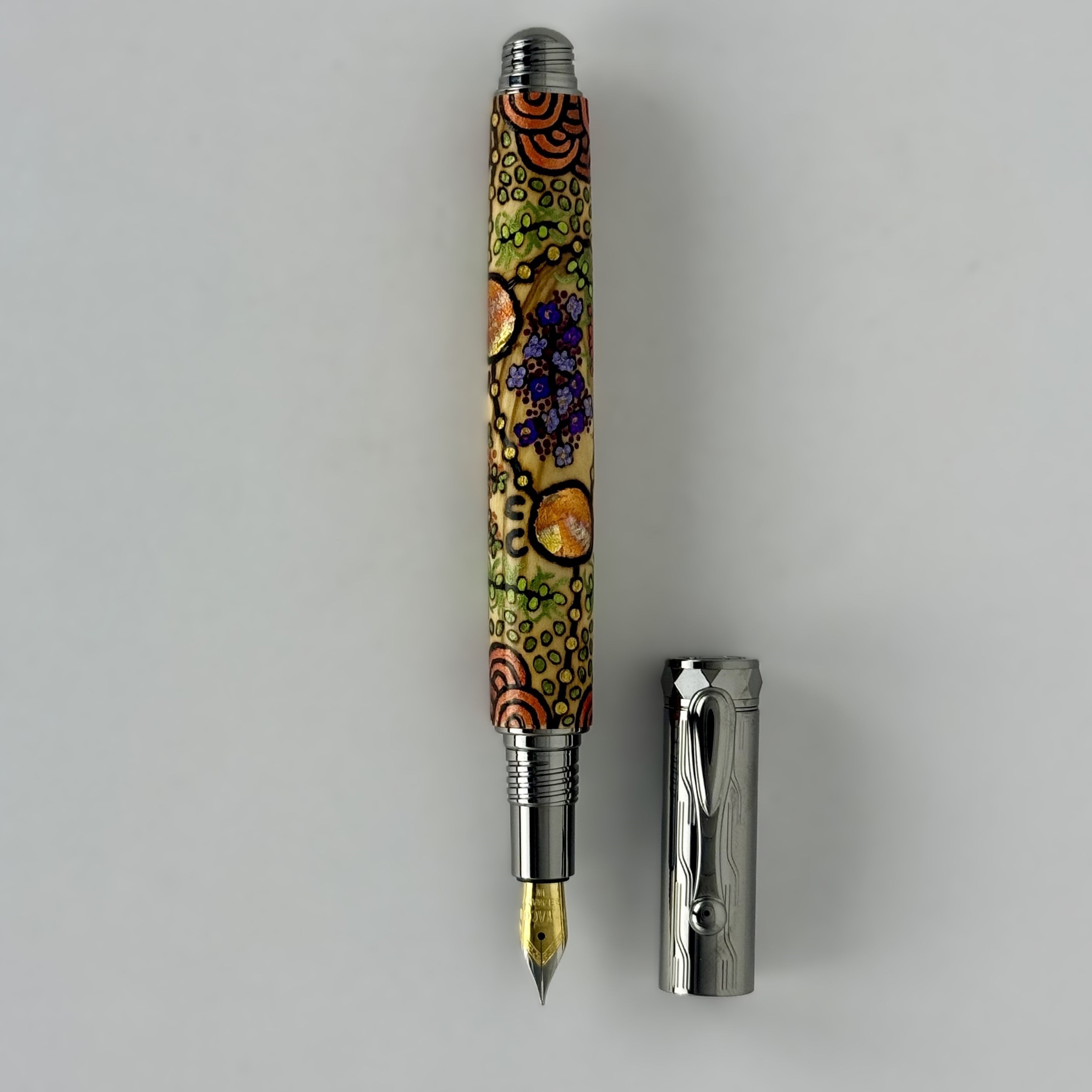 Com Postable Hand painted & Pyrography Aboriginal Art Fountain Pens
