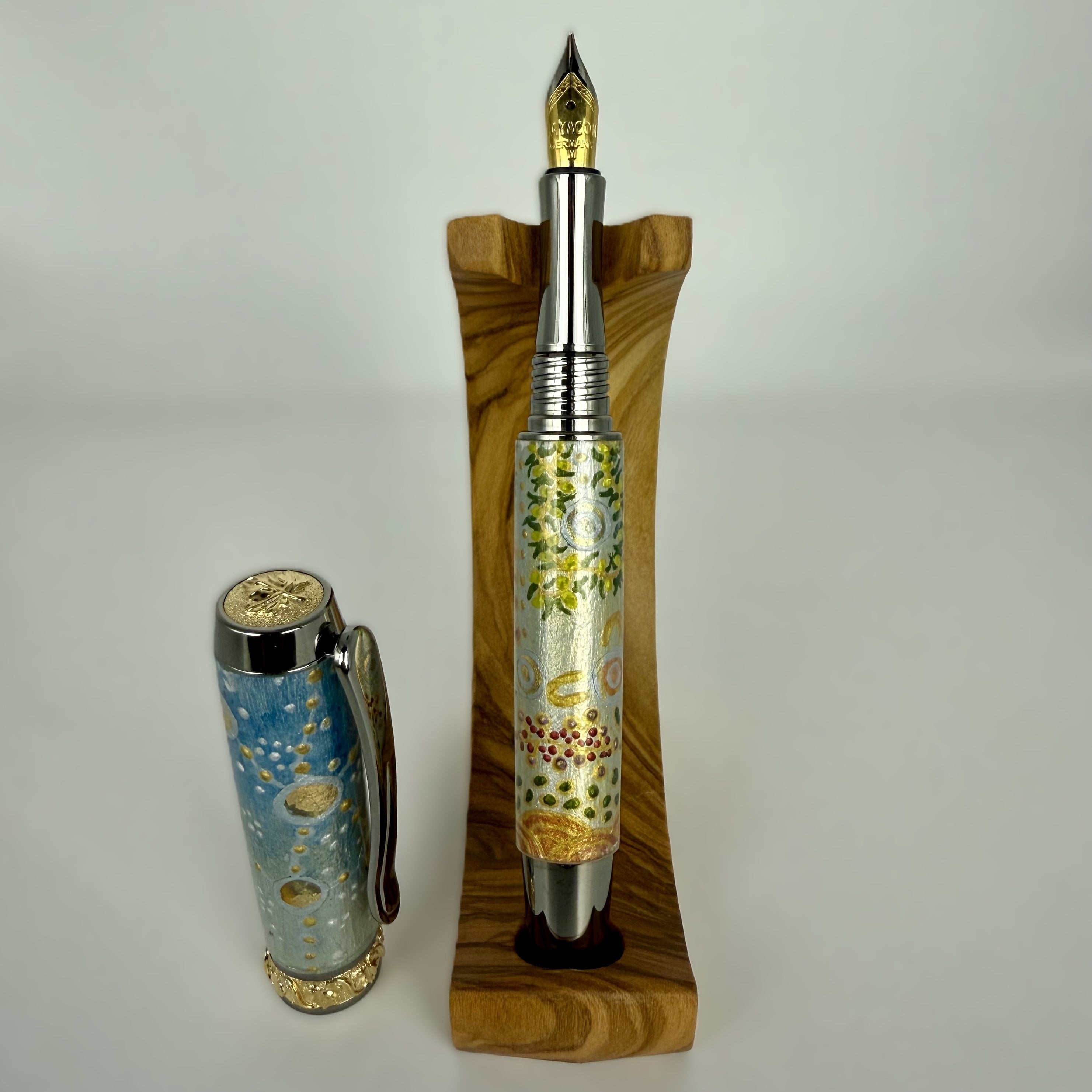 Jr Aaron Fountain Pen with Hand painted Aboriginal Art