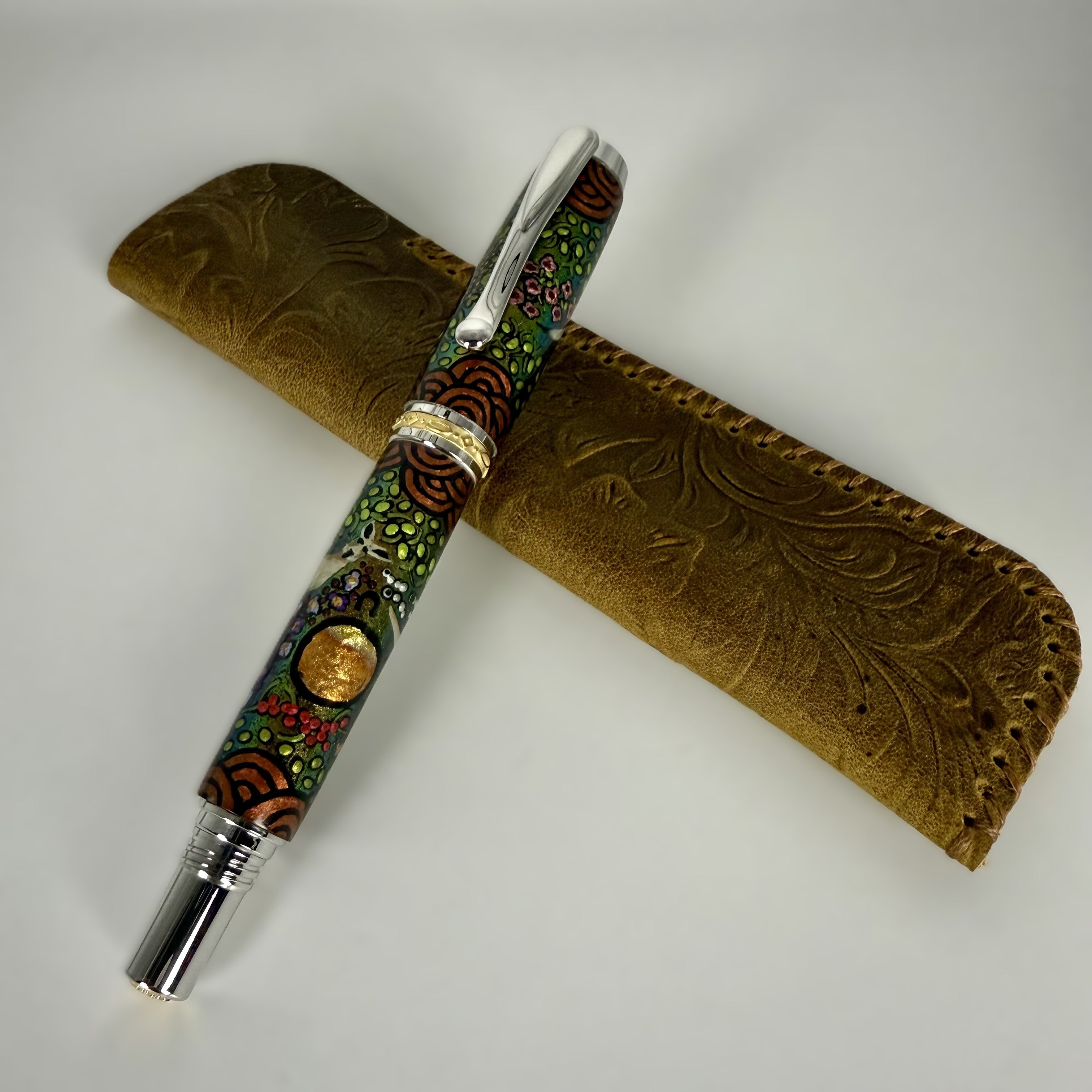 Jr Statesman II Postable Fountain Pen with Hand painted Aboriginal Art