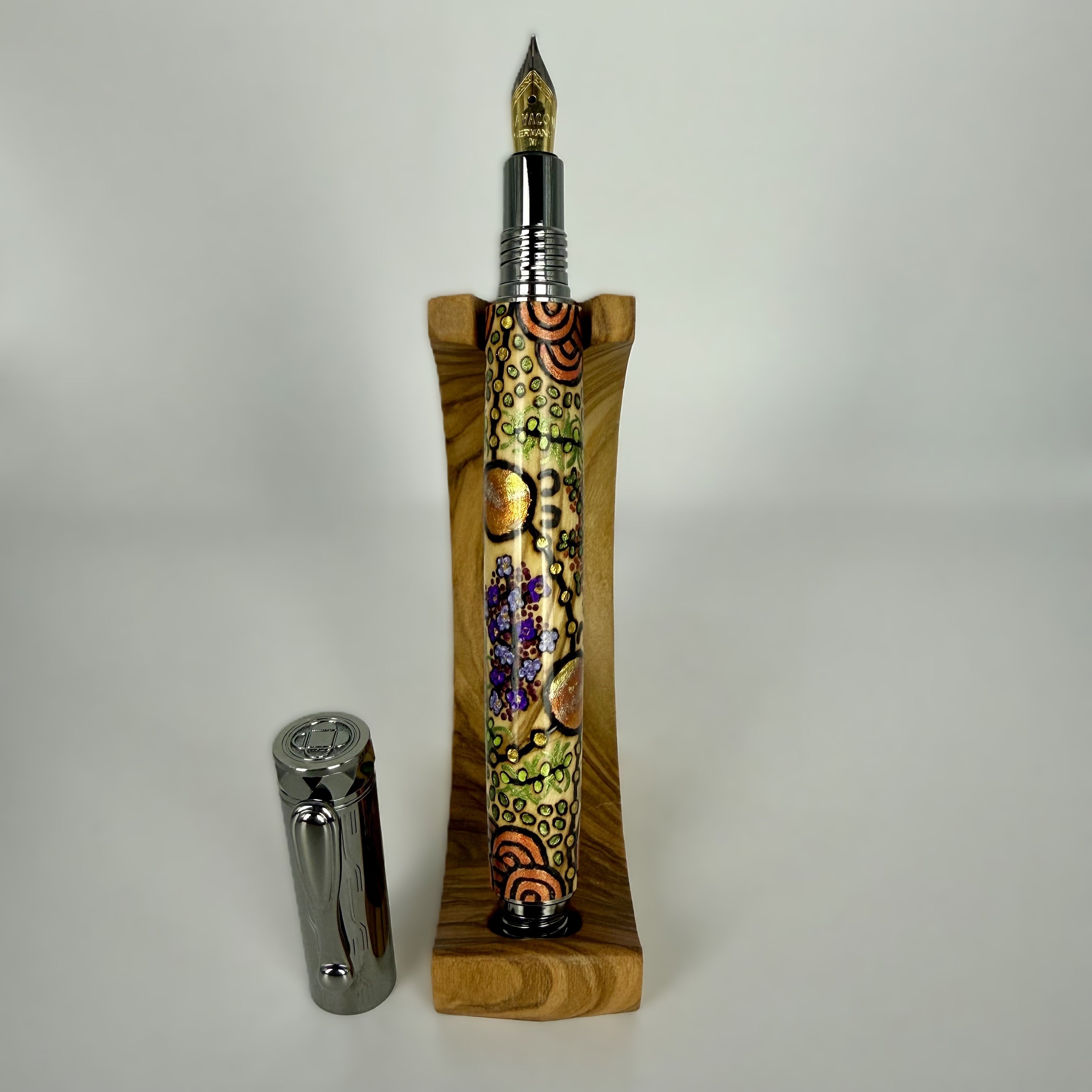 Com Postable Hand painted & Pyrography Aboriginal Art Fountain Pens